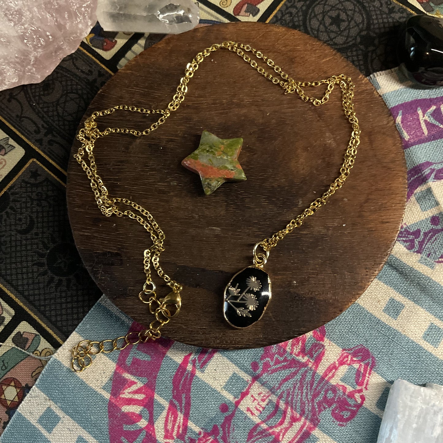 Golden Flower Pendant Necklace